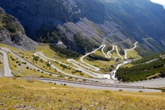 Berlusconi razvrednotil pomen narodnega parka Stelvio/Stilfserjoch Berlusconi razvrednotil pomen narodnega parka Stelvio/Stilfserjoch