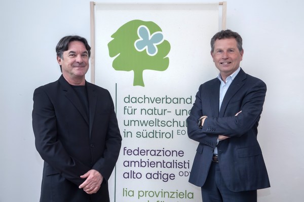 Stališče: Izvlecimo glavo iz tranzitne zanke! Stališče: Izvlecimo glavo iz tranzitne zanke!