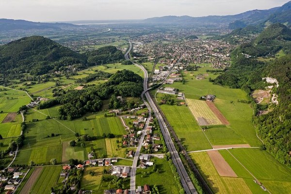 Odkupovanje nepozidanih zemljišč Odkupovanje nepozidanih zemljišč
