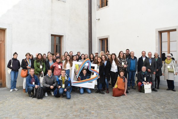 Mladi – ambasadorke in ambasadorji trajnosti Mladi – ambasadorke in ambasadorji trajnosti