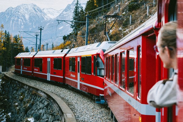 Podnebju prijazno potovanje skozi Alpe – prijavite se zdaj! Podnebju prijazno potovanje skozi Alpe – prijavite se zdaj!