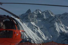 Resolucija o splošni prepovedi helikopterskih letov v turisticne namene na obmocju Alp Resolucija o splošni prepovedi helikopterskih letov v turisticne namene na obmocju Alp