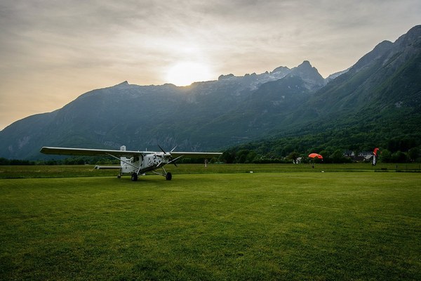 Letališče Bovec – uskladitev obsega dejavnosti letališča za kakovost življenja in trajnostnega upravljanja Letališče Bovec – uskladitev obsega dejavnosti letališča za kakovost življenja in trajnostnega upravljanja